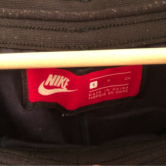 Nike Running Tight/short Combo (size S/fits waist 30-32, length 30) - Picture 2 of 3